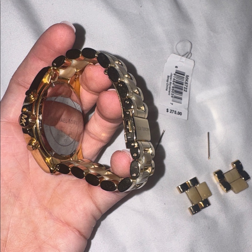 LIKE NEW Michael Kors Gold and Cream Watch - Picture 2 of 3